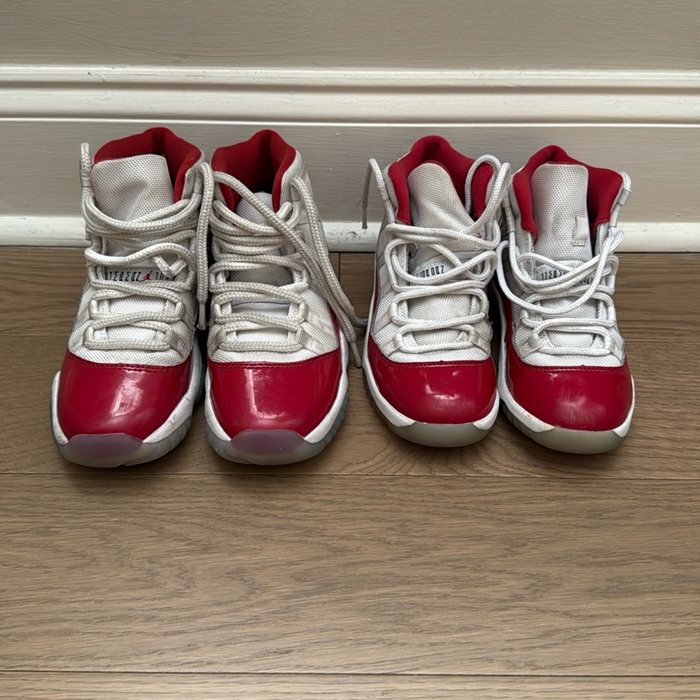 Nike Kids Jordan 1 MID Retro “Cherry”